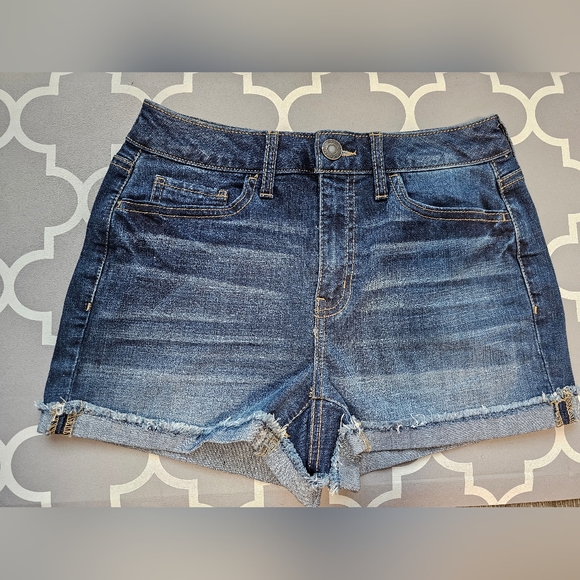 High Rise curvy Shortie shorts size 5/27 - Picture 1 of 3